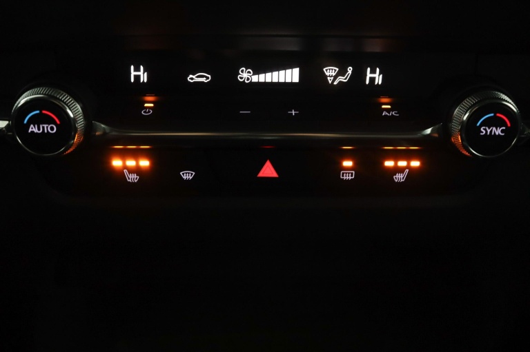 Mazda CX-30 - 2.0 e-SkyActiv-G M Hybrid Sportive 7