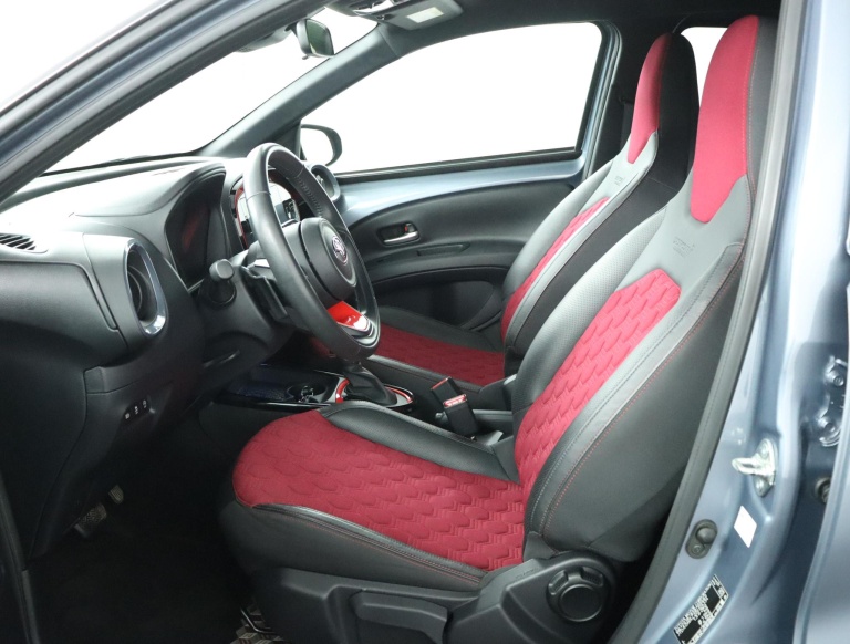 Toyota Aygo X - 1.0 VVT-i S-CVT Undercover 17