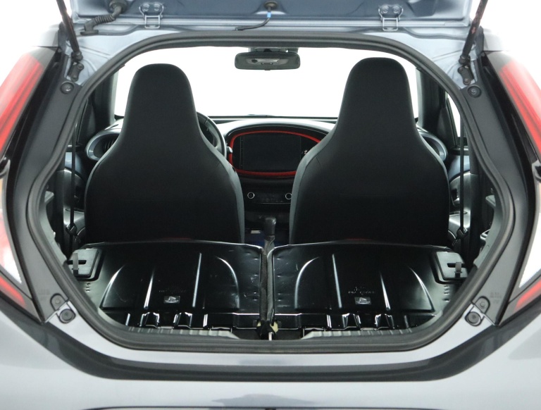 Toyota Aygo X - 1.0 VVT-i S-CVT Undercover 25