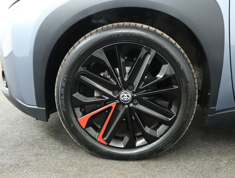 Toyota Aygo X - 1.0 VVT-i S-CVT Undercover 38