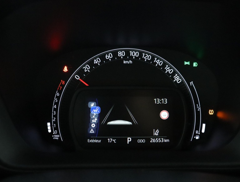 Toyota Aygo X - 1.0 VVT-i S-CVT Undercover 42