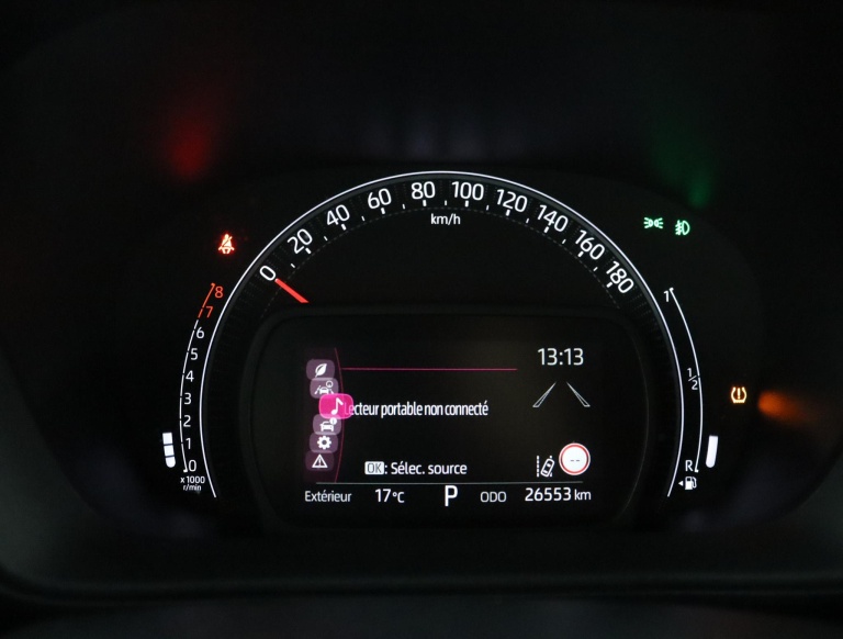 Toyota Aygo X - 1.0 VVT-i S-CVT Undercover 43