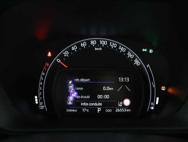 Toyota Aygo X - 1.0 VVT-i S-CVT Undercover 44