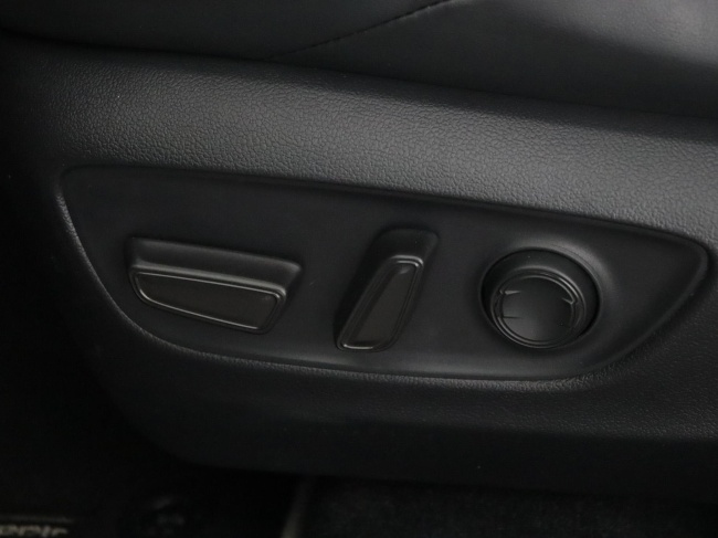 Toyota RAV4 - 2.5 Hybrid Bi-Tone