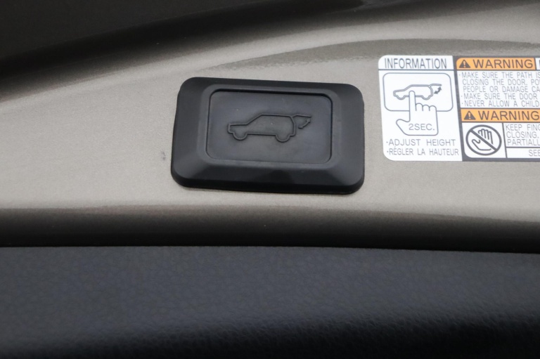 Toyota RAV4 - 2.5 Hybrid AWD Executive 44