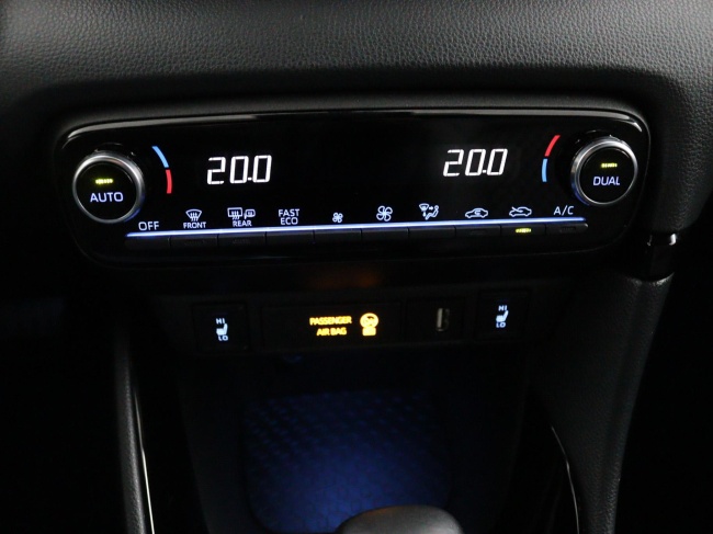 Toyota Yaris - 1.5 Hybrid Launch Limited Edition