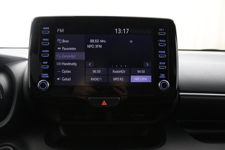 Toyota Yaris - 1.5 Hybrid Launch Limited Edition 13