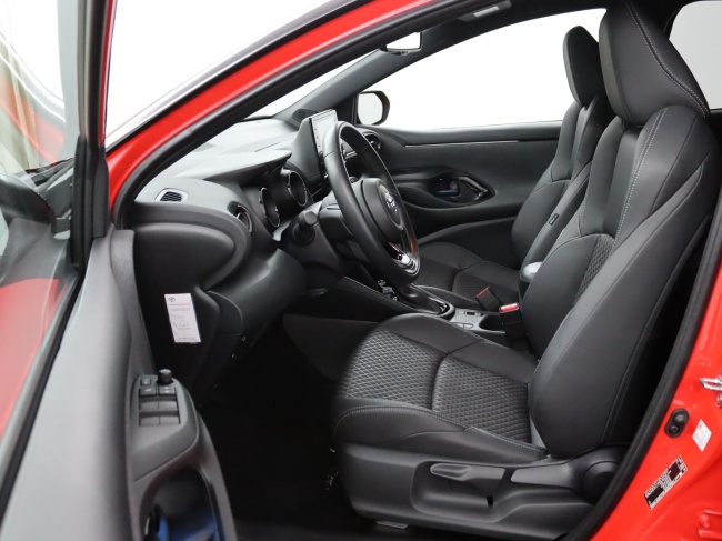 Toyota Yaris - 1.5 Hybrid Launch Limited Edition