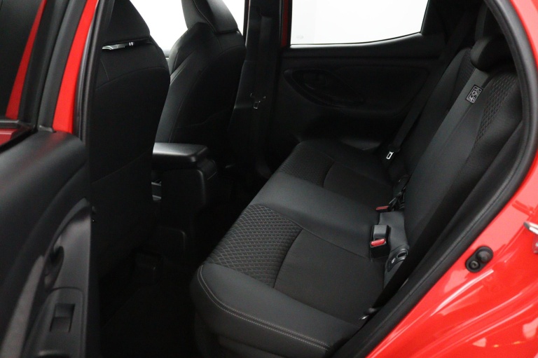 Toyota Yaris - 1.5 Hybrid Launch Limited Edition 18