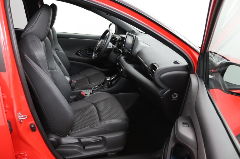 Toyota Yaris - 1.5 Hybrid Launch Limited Edition 22