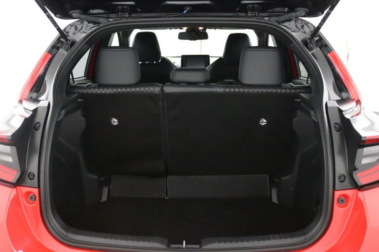 Toyota Yaris - 1.5 Hybrid Launch Limited Edition 24