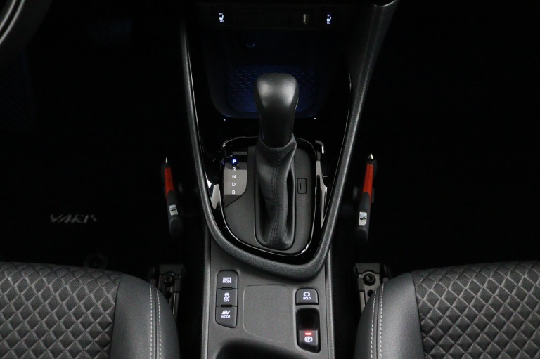 Toyota Yaris - 1.5 Hybrid Launch Limited Edition 26