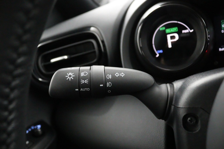 Toyota Yaris - 1.5 Hybrid Launch Limited Edition 29