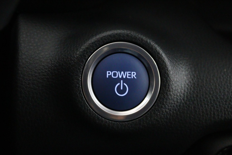 Toyota Yaris - 1.5 Hybrid Launch Limited Edition 36