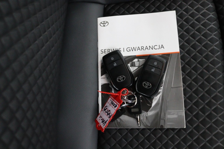 Toyota Yaris - 1.5 Hybrid Launch Limited Edition 40