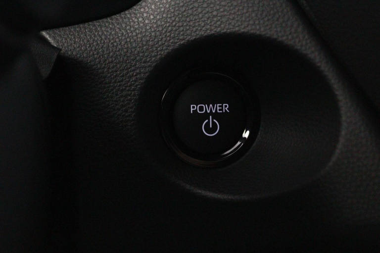 Toyota Corolla Cross - Hybrid 180 Executive 22