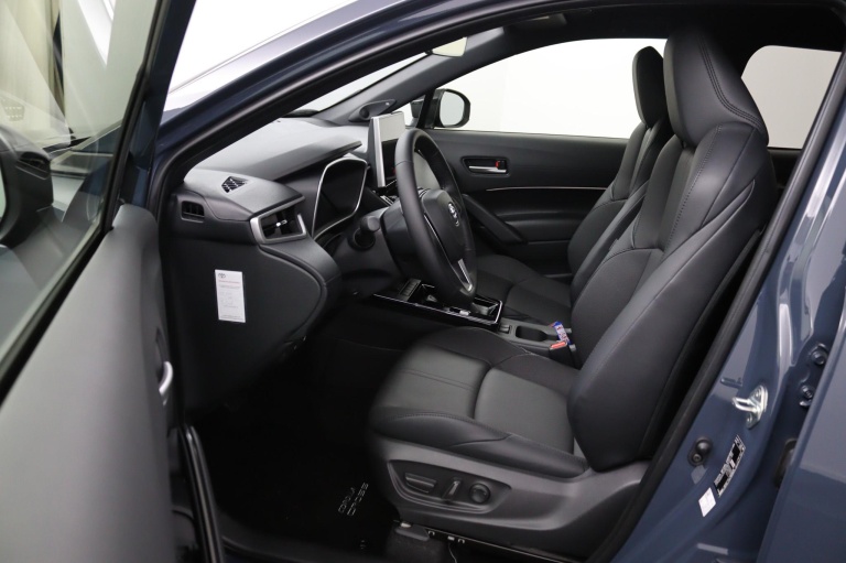 Toyota Corolla Cross - Hybrid 180 Executive 26