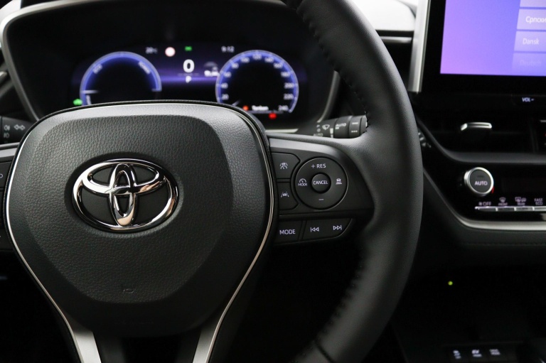 Toyota Corolla Cross - Hybrid 140 Dynamic 19