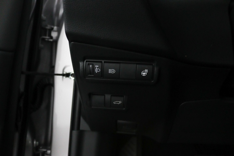 Toyota Corolla Cross - Hybrid 140 Dynamic 29