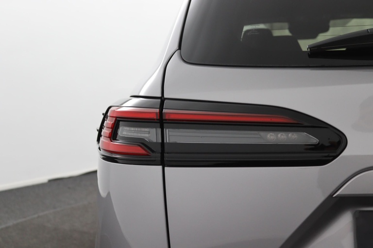 Toyota Corolla Cross - Hybrid 140 Dynamic 39