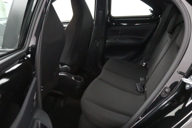 Toyota Aygo X - 1.0 VVT-i MT Play 12