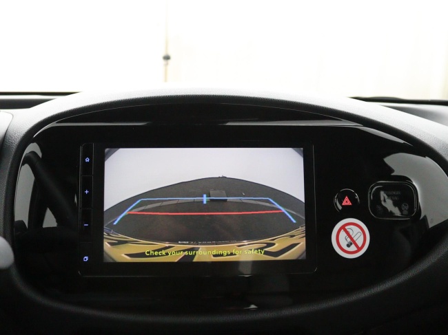 Toyota Aygo X - 1.0 VVT-i MT Play