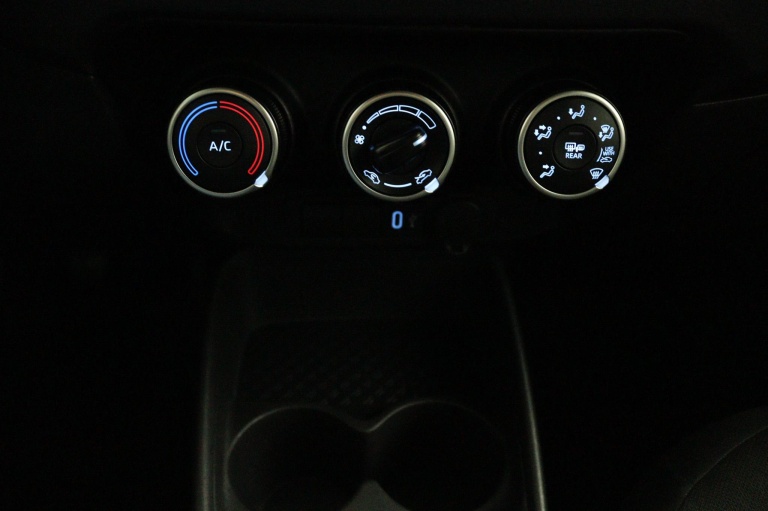 Toyota Aygo X - 1.0 VVT-i MT Play 16