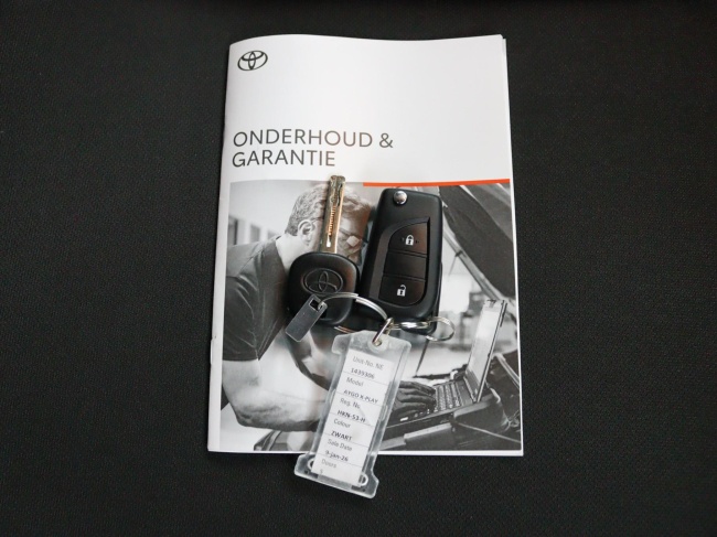 Toyota Aygo X - 1.0 VVT-i MT Play