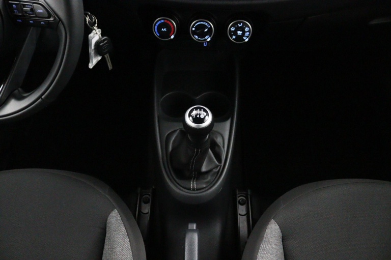 Toyota Aygo X - 1.0 VVT-i MT Play 27