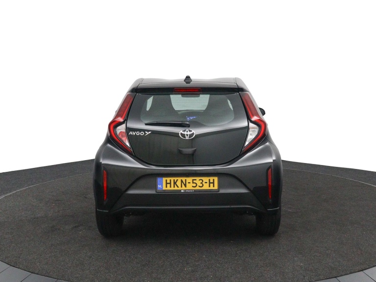 Toyota Aygo X - 1.0 VVT-i MT Play 8