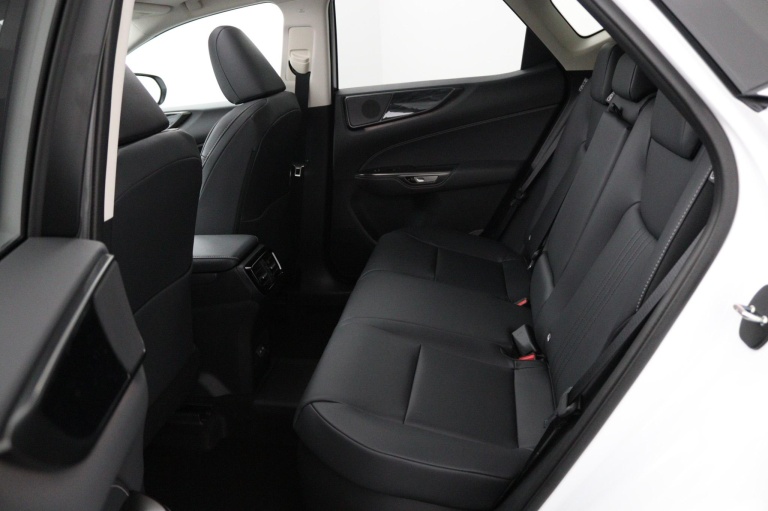 Lexus NX - 450h+ AWD 35th Edition 17