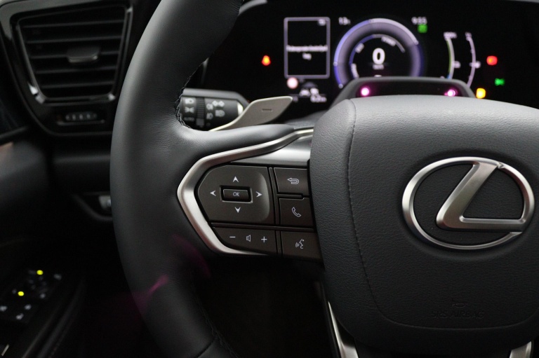 Lexus NX - 450h+ AWD 35th Edition 18