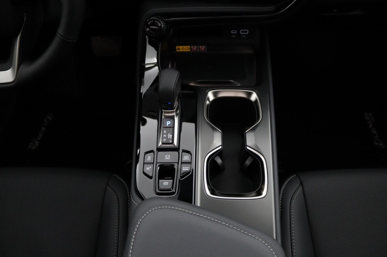 Lexus NX - 450h+ AWD 35th Edition 25