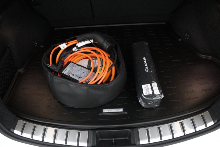 Lexus NX - 450h+ AWD 35th Edition 32