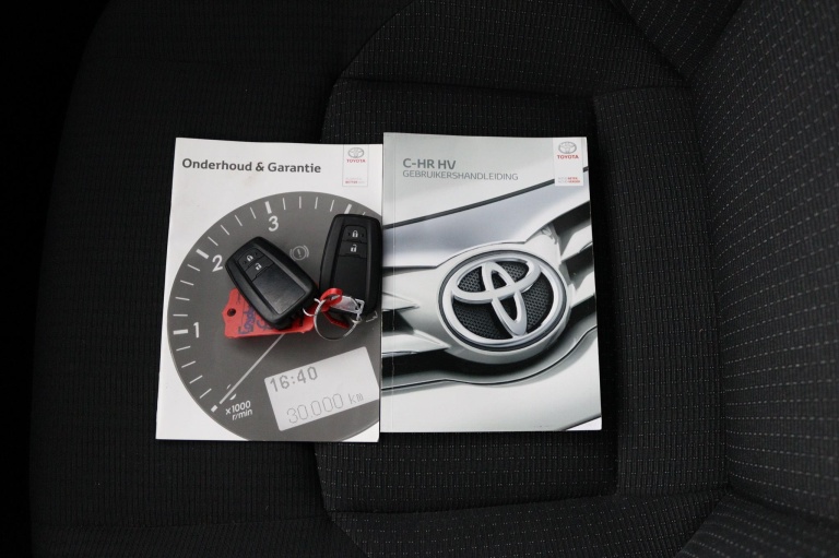 Toyota C-HR - 1.8 Hybrid Dynamic 11
