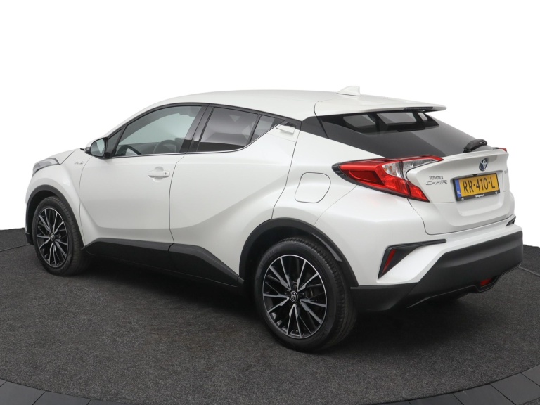 Toyota C-HR - 1.8 Hybrid Dynamic 12