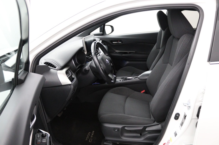 Toyota C-HR - 1.8 Hybrid Dynamic 17