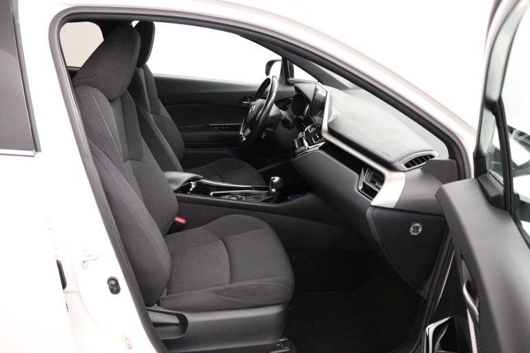 Toyota C-HR - 1.8 Hybrid Dynamic 22