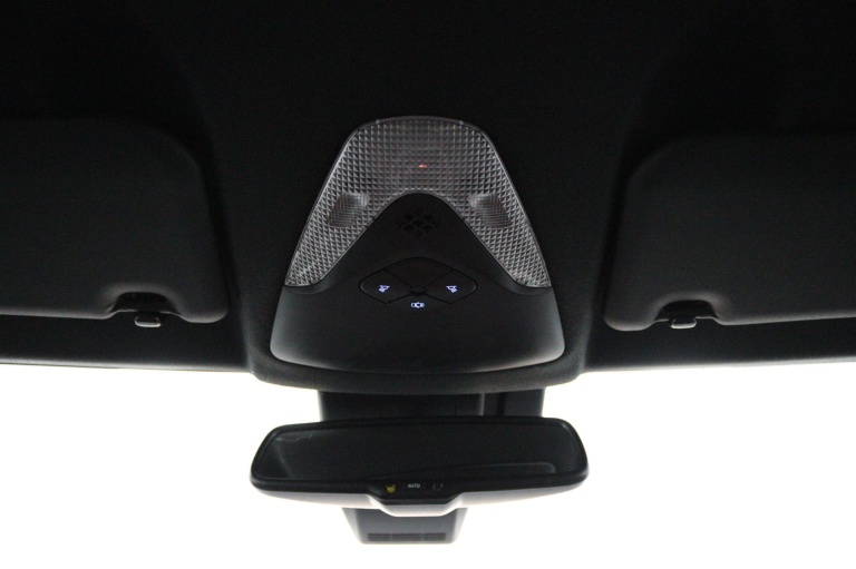 Toyota C-HR - 1.8 Hybrid Dynamic 32