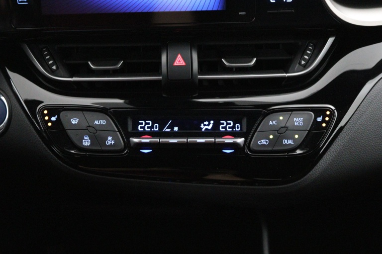 Toyota C-HR - 1.8 Hybrid Dynamic 7