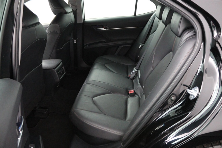 Toyota Camry - 2.5 Hybrid Executive 17