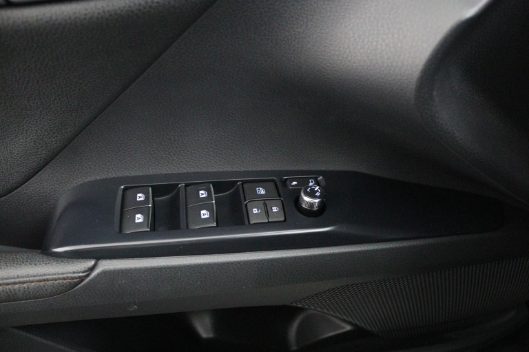 Toyota Camry - 2.5 Hybrid Executive 26