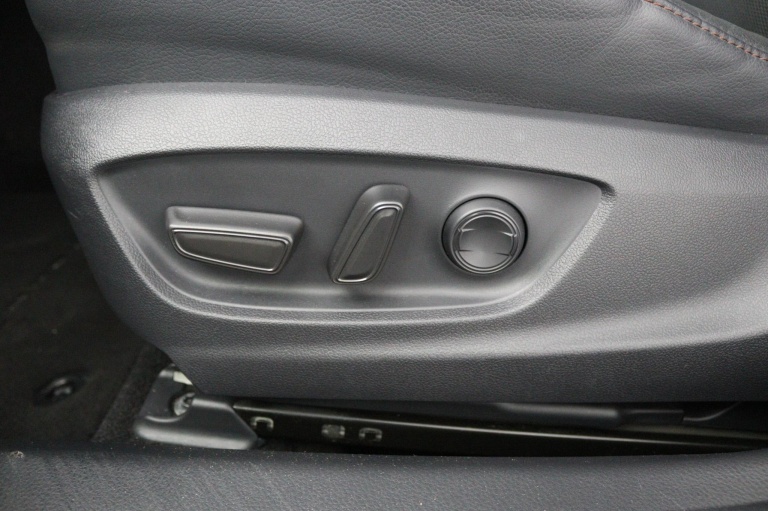 Toyota Camry - 2.5 Hybrid Executive 35