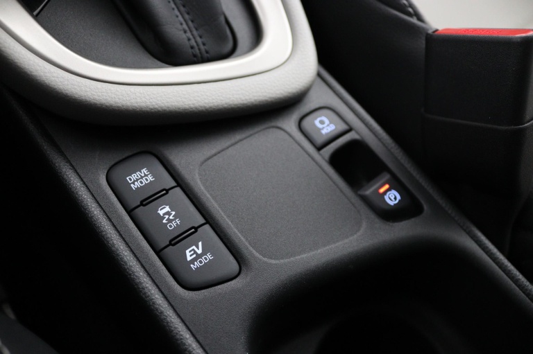 Toyota Yaris - 1.5 Hybrid Executive 43