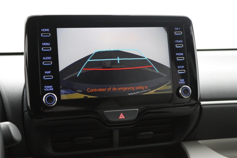 Toyota Yaris - 1.5 Hybrid Executive 8