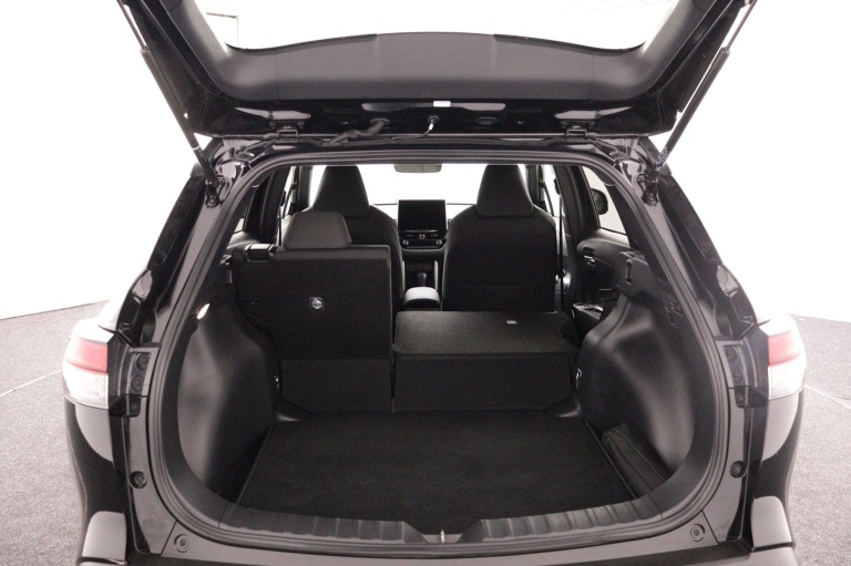 Toyota Corolla Cross - Hybrid 140 Dynamic 23