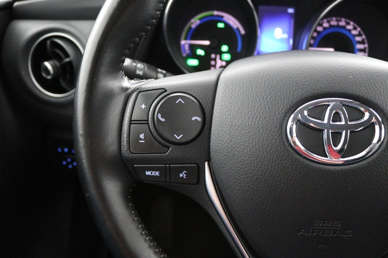 Toyota Auris Touring Sports - 1.8 Hybrid Lease Exclusive 19