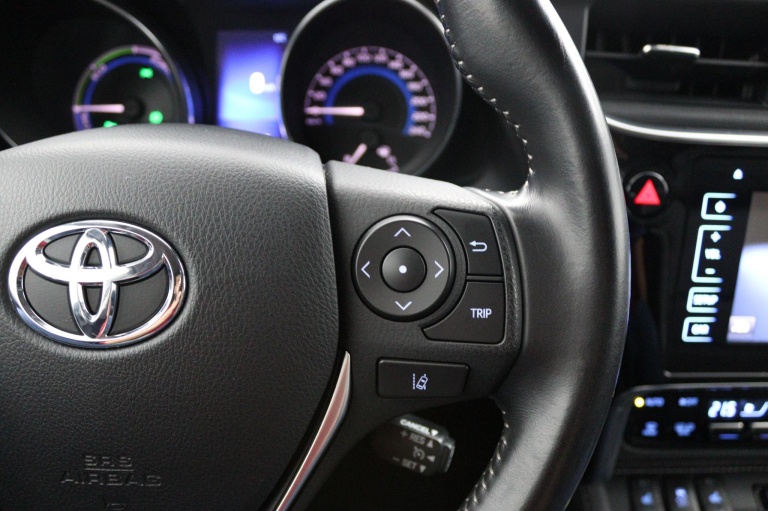 Toyota Auris Touring Sports - 1.8 Hybrid Lease Exclusive 21