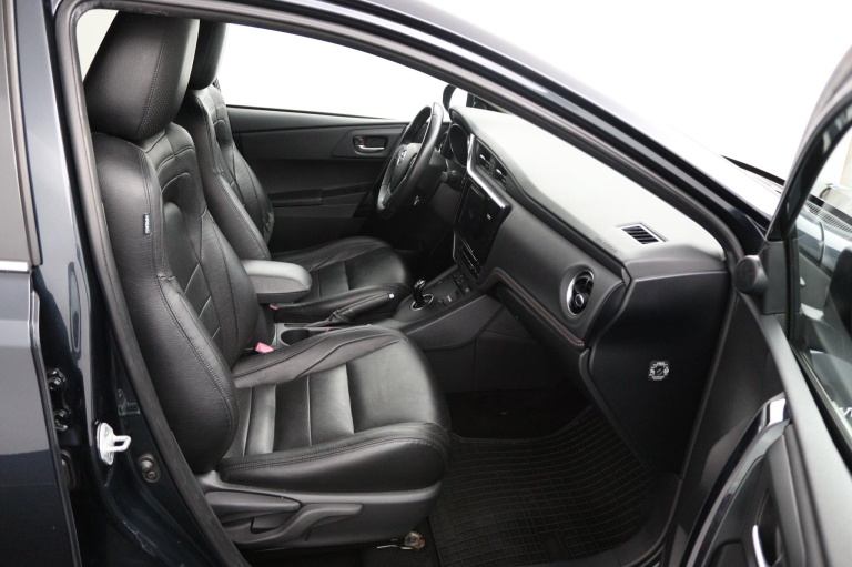 Toyota Auris Touring Sports - 1.8 Hybrid Lease Exclusive 22