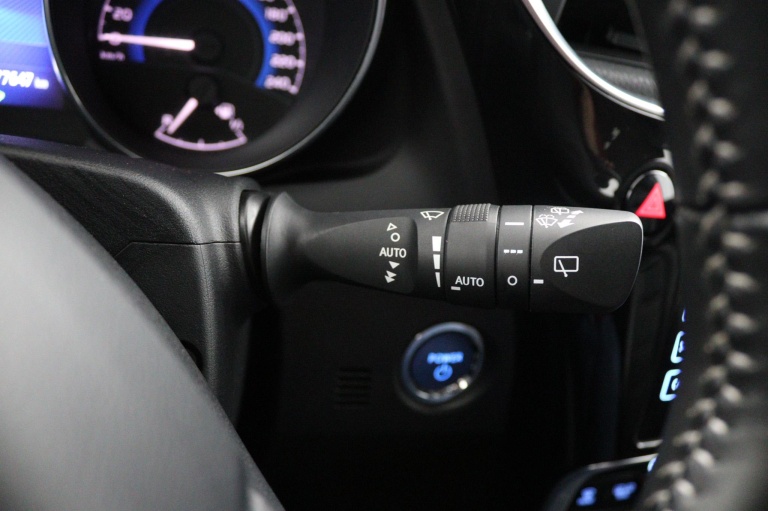 Toyota Auris Touring Sports - 1.8 Hybrid Lease Exclusive 32